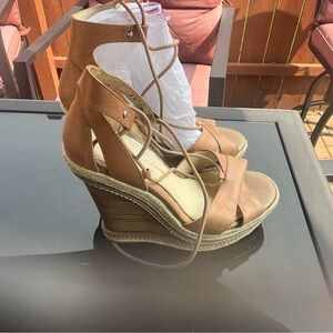 Jessica SimpsonStylish Tan Wedge Sandals